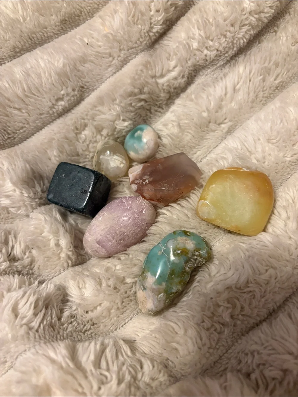 MYSTERY SCOOP - Crystal Confetti ✨